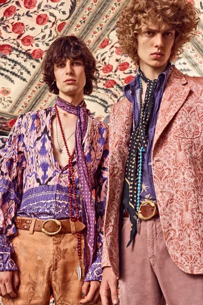 Look 17